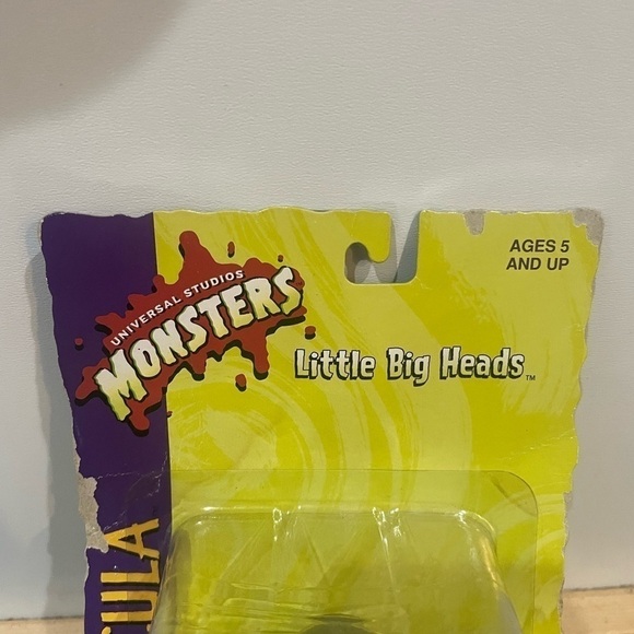 Universal Little Big Heads Dracula - Picture 3 of 3